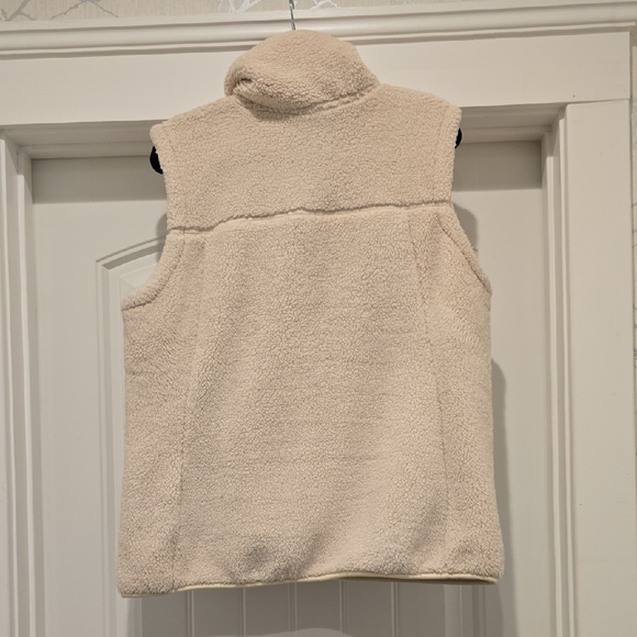 The North Face Cream Fleece Vest - Picture 6 of 6